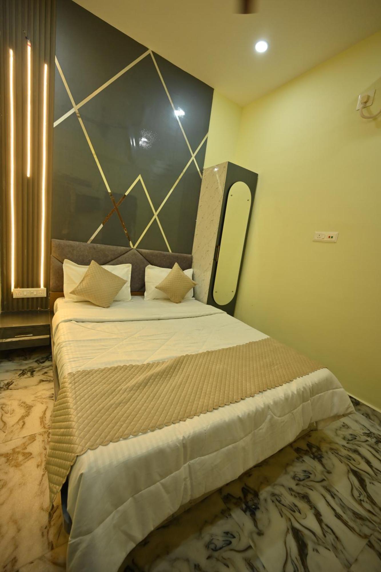 The Vintage Plaza Hotel Baripada Luaran gambar