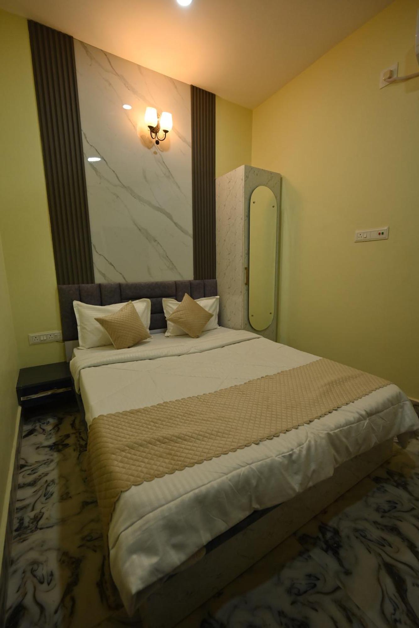 The Vintage Plaza Hotel Baripada Luaran gambar