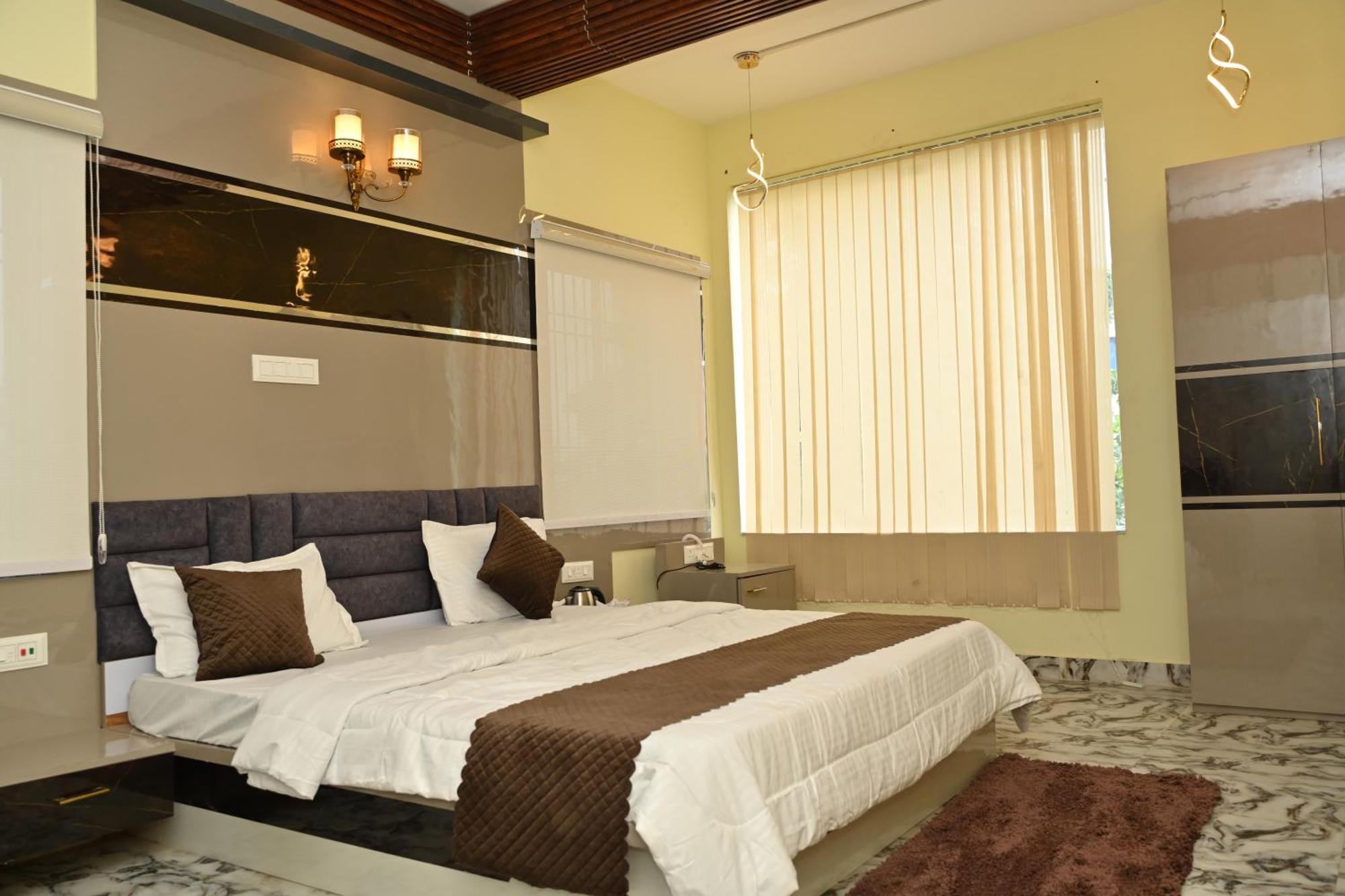 The Vintage Plaza Hotel Baripada Luaran gambar