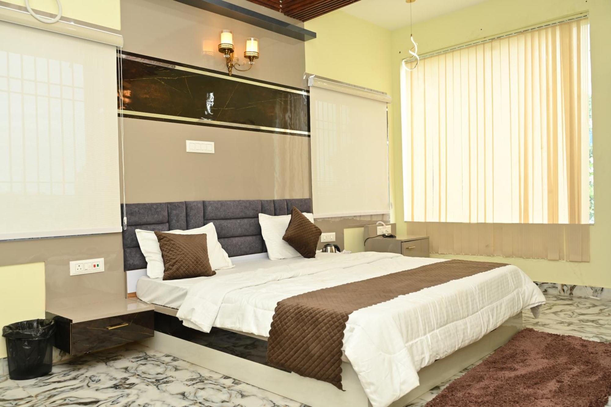 The Vintage Plaza Hotel Baripada Luaran gambar
