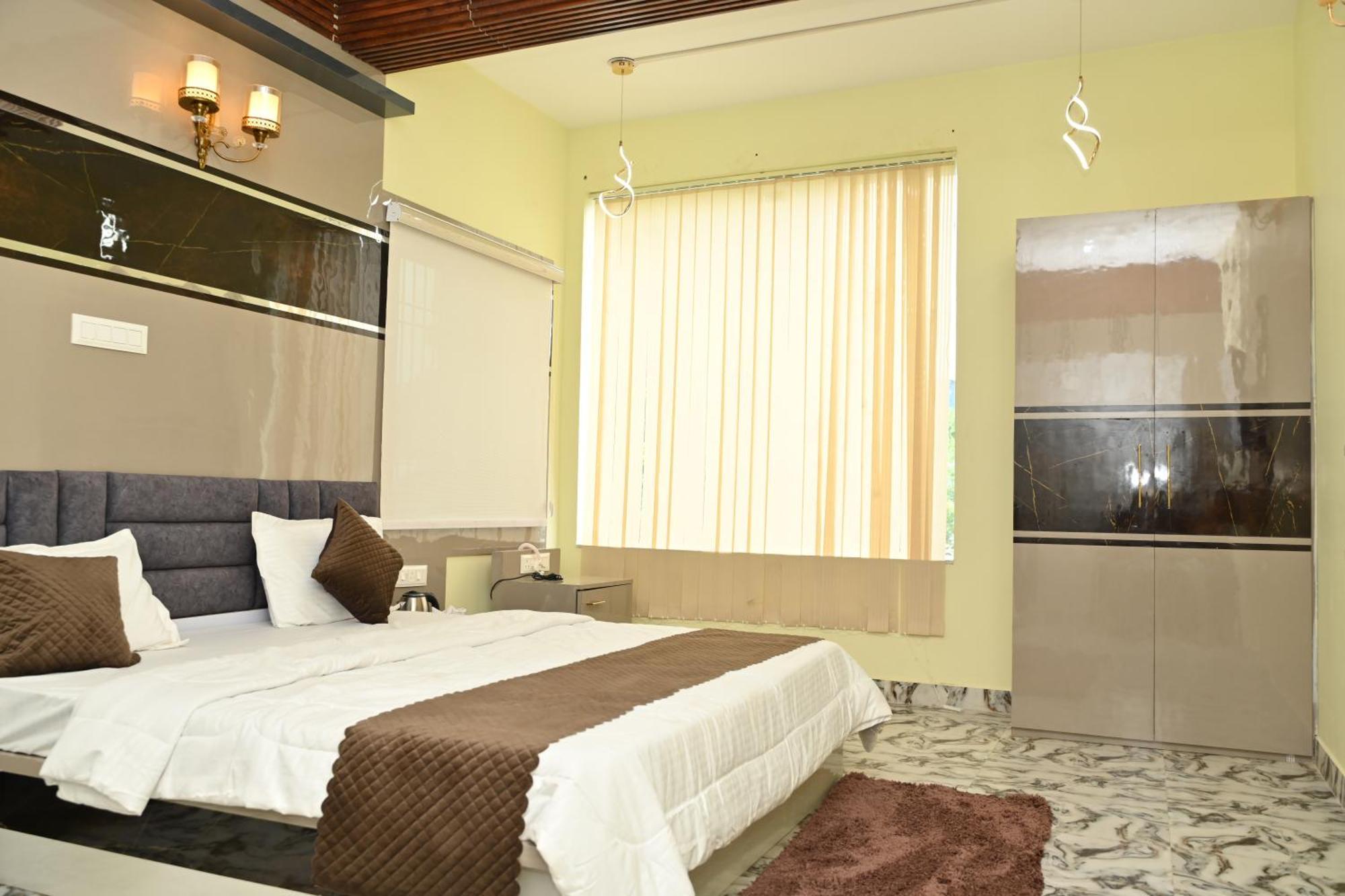 The Vintage Plaza Hotel Baripada Luaran gambar