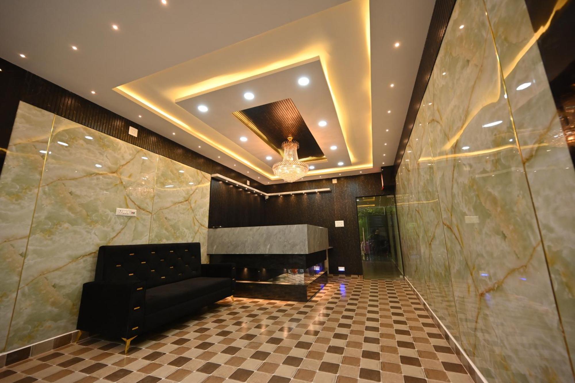 The Vintage Plaza Hotel Baripada Luaran gambar
